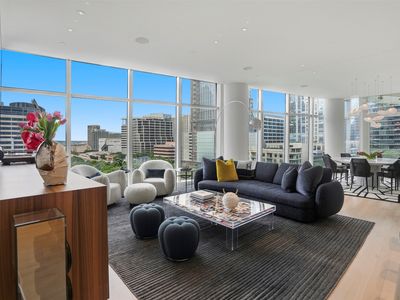 1918 Olive St APT 704