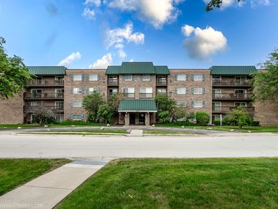 675 Grove Dr APT 304