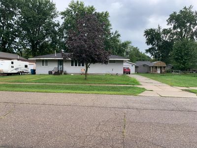 447 Riverside Dr