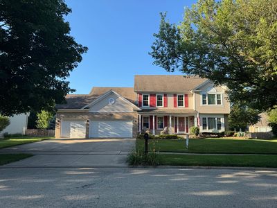 802 Arrowwood Dr