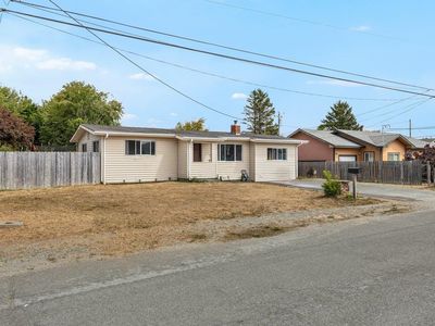 220 E Coolidge Ave