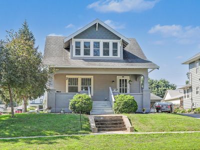 722 E Main St