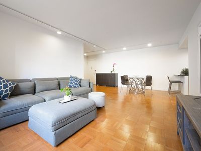 400 E 56th St APT 3E