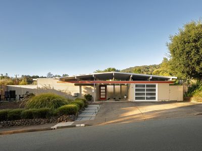 17 Bolanos Drive