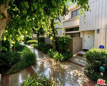 15173 Magnolia Blvd Unit E