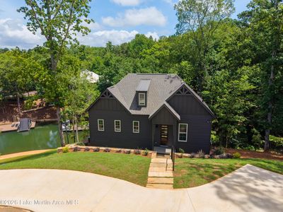 156 Village Trl