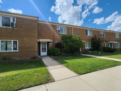 Property at 3820 Forest Ave, Brookfield, IL