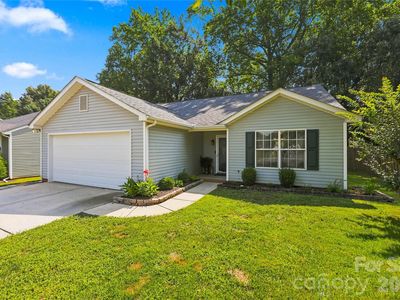 Property at 512 River View Dr, Lowell, NC