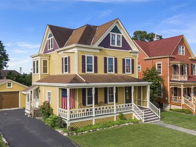 28 Grandview Avenue