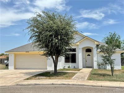 2005 E Gardenia Ave