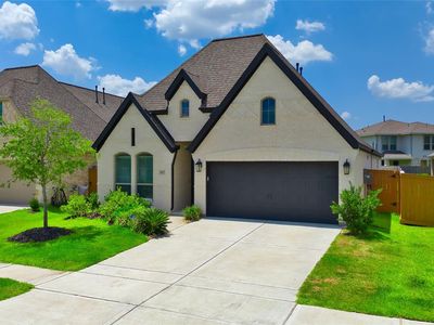 8827 Harbor Pines Dr