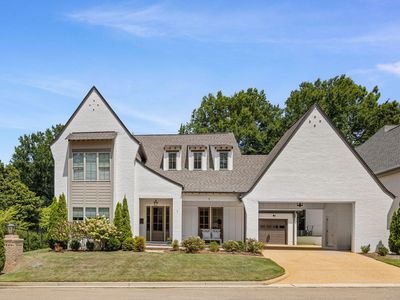 1 Boxwood Ln