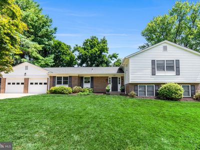 10105 Nadine Dr
