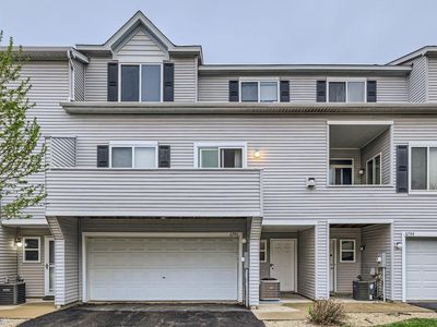 6746 Meadow Grass Ln S