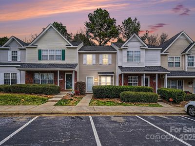 1825 Birch Heights Ct