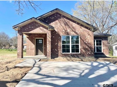 423 Park Dr