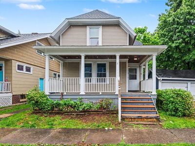8 Custer St