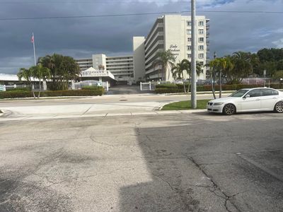 810 Lake Shore Drive #39