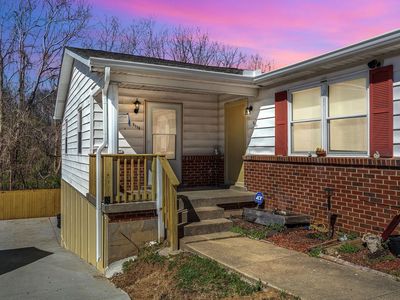 8117 Bonnafair Dr
