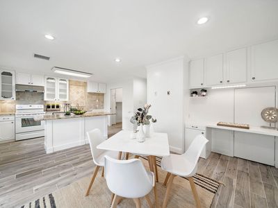 6434 Burgoyne Rd #109