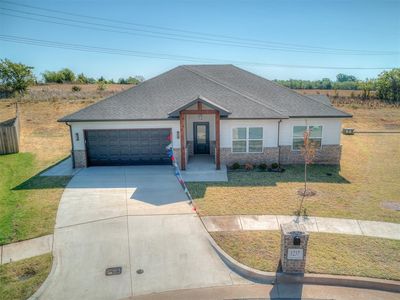 1237 E Stetson Ln