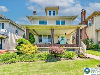 29 N Wright St