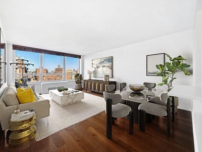 200 E 94th St APT 2012