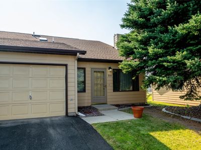 516 Coventry Ct