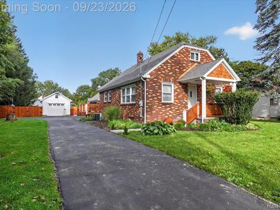 2311 N Genesee Rd