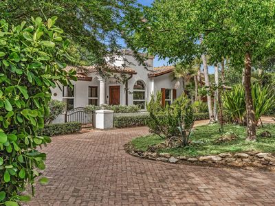 898 Azalea Street