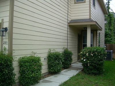 231 N Burberry Park Cir