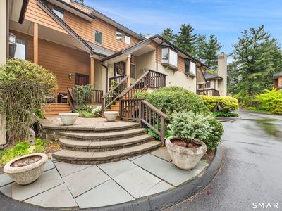 6 Stratford Park #6