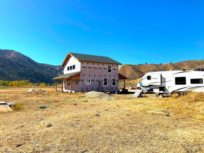 5050 E Baumgardner Rd