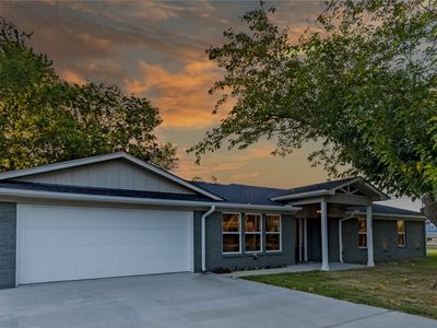 Property at 128 N Osborn St, Alba, TX
