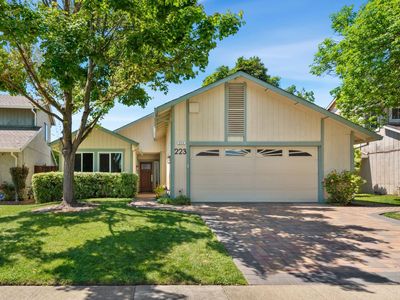 223 River Run Cir