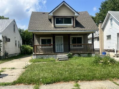 6895 Grandville Ave