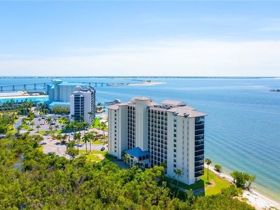 17080 Harbour Point Dr APT 916