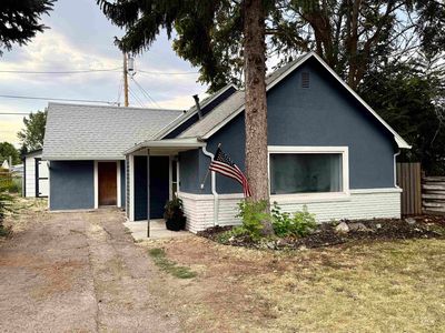 1420 10th Ave S