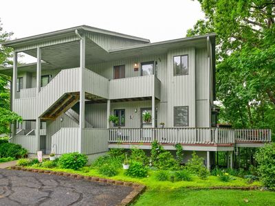 7673 Woodmere Dr #27