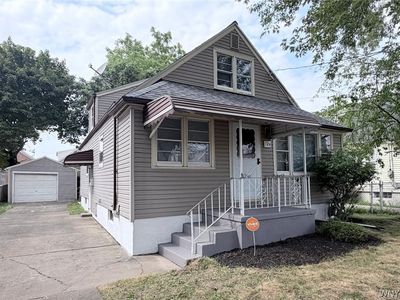 124 Kamper Ave
