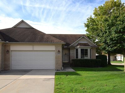 30112 Raintree Cir