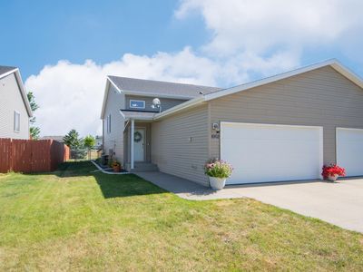 1062 38 1/2 Ave W