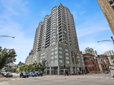 600 N Dearborn St APT 1805
