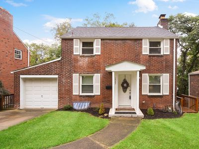 1527 Sylvan Ter