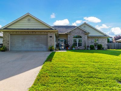 2601 Quartz Ln