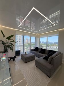 19501 W Country Club Dr APT 1004