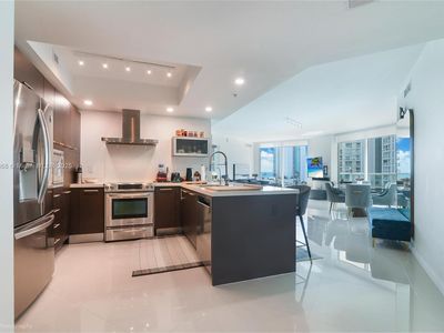 250 Sunny Isles Blvd #3806