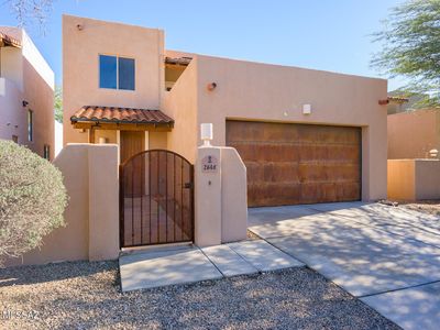 2648 N Sahuara Pl