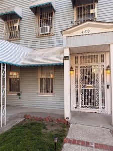 469 Van Siclen Ave