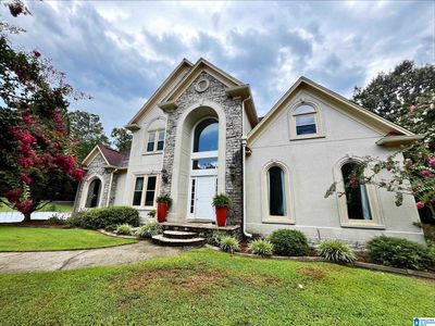 241 Lakeshore Loop